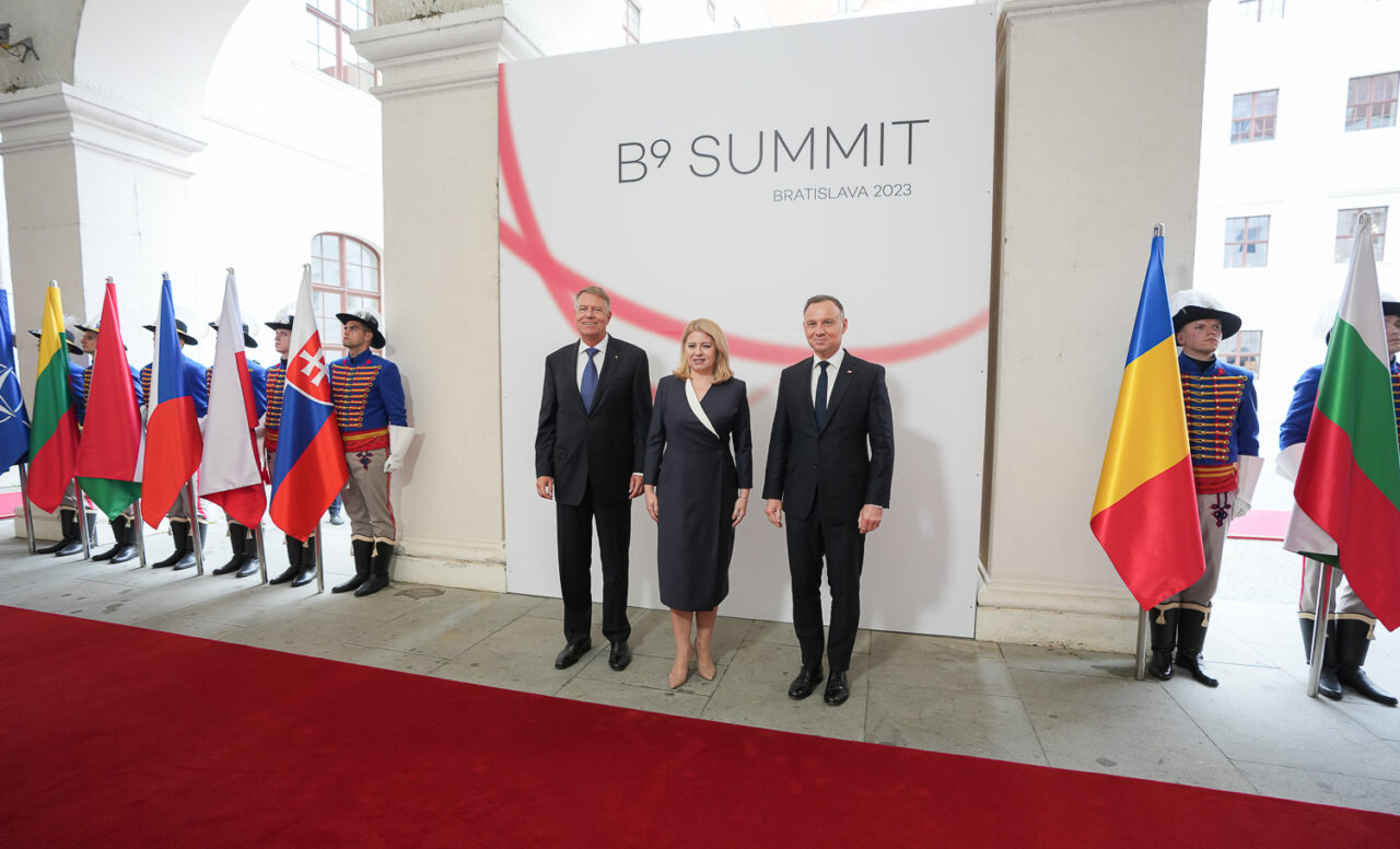 Declaraţie comună a liderilor formatului Bucureşti 9: „SUSȚINEM cu fermitate aspiraţiile euroatlantice ale Ucrainei”
