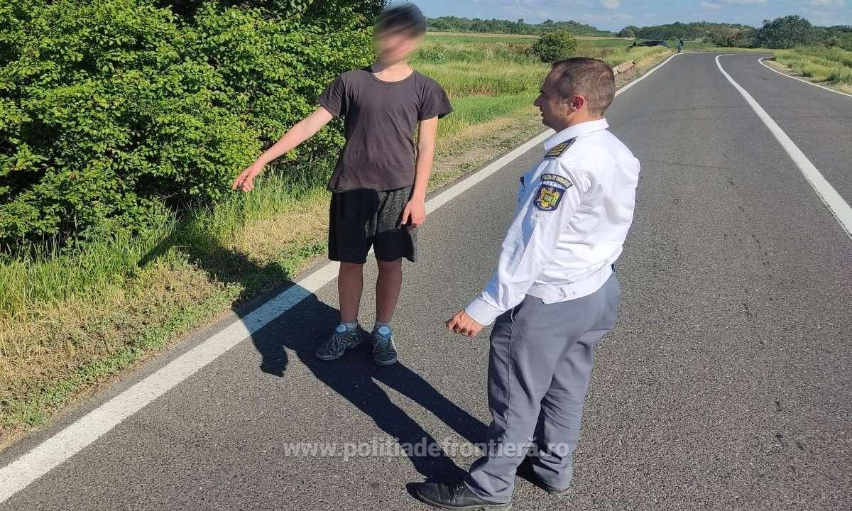Povestea tristă a lui Nicolai, băiatul din Republica Moldova care a traversat ÎNOT Prutul pentru a ajunge la mama lui