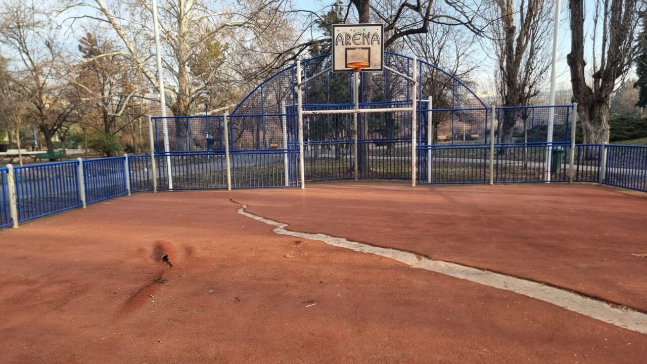 Terenurile de sport din parcurile bucureștene vor intra în reparații. Cât vor dura lucrările