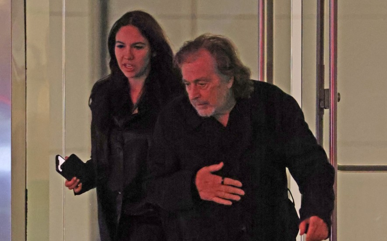 Al Pacino devine din nou TATĂ la 83 de ani. Nu a crezut-o pe fosta iubita a lui Mick Jagger și i-a cerut test de paternitate