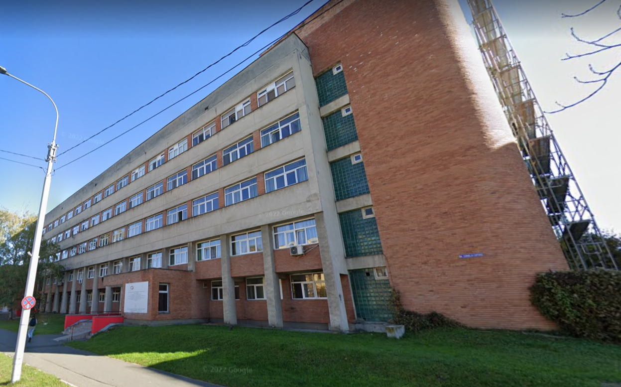 Un pacient al Spitalului de Urgență Sibiu a căzut de la etaj și nimeni nu știe cum s-a întâmplat tragedia. Nici poliția nu a fost anunțată
