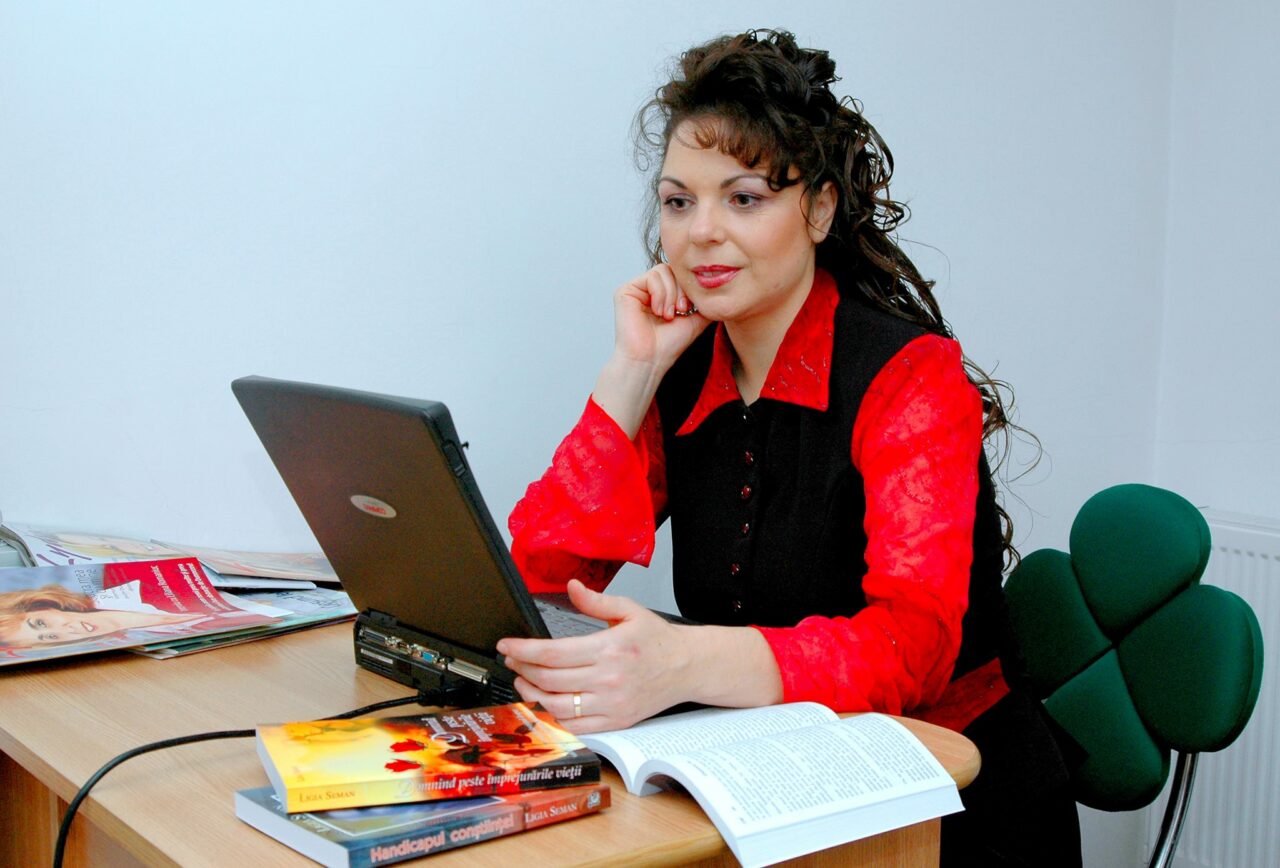 Poeta și romanciera Ligia Seman A MURIT, la vârsta de 52 de ani