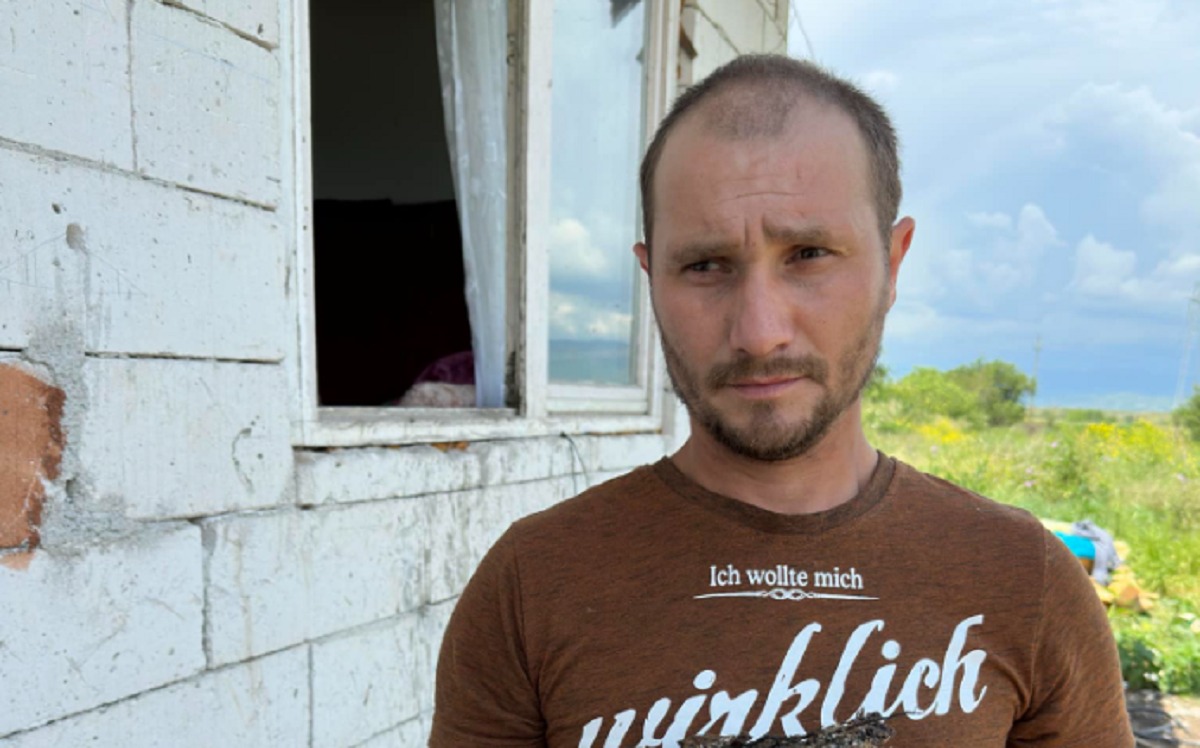 Povestea domnului Marin. A avut o viață cum nimeni nu și-ar dori: „Au văzut că n-am condiții și mi-au luat copiii. Vreau să muncesc, dar unde?”