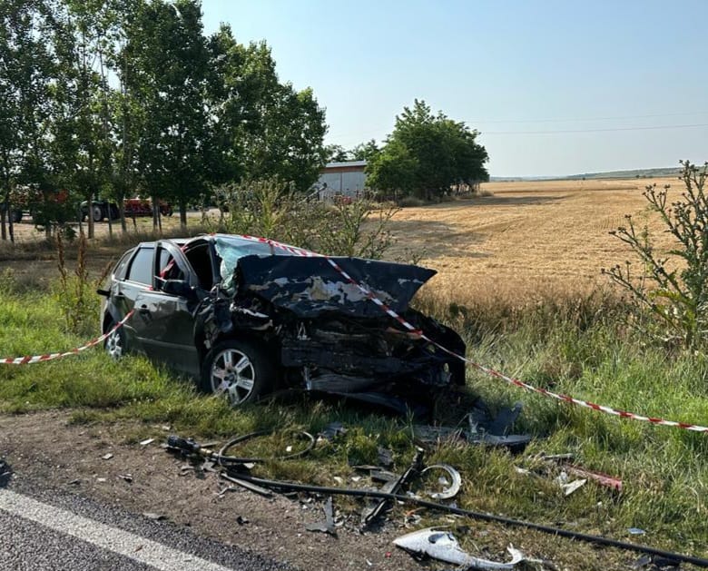 ACCIDENT mortal în Teleorman. Victima încarcerată nu a mai putut fi salvată