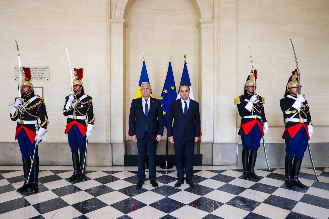 România și Franța, aliate pe frontul de Est al Nato. Ce au declarat miniștrii apărării Tîlvăr și Lecornu la Paris