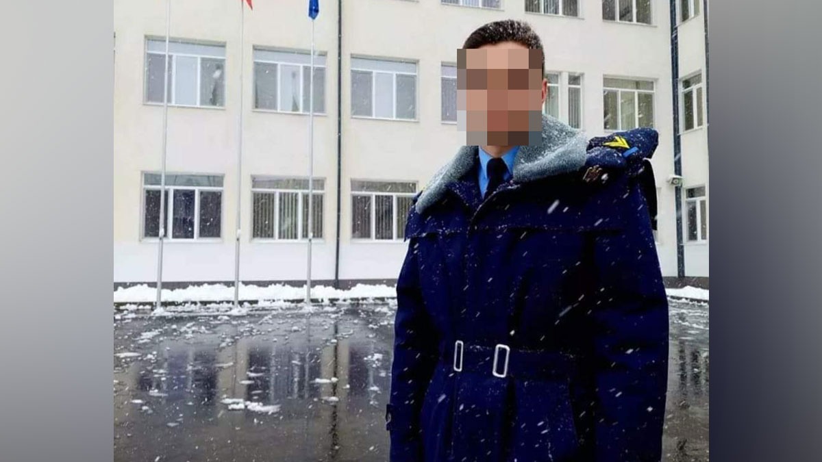Adolescentul din Craiova care a înjunghiat-o pe „Meliss” și pe iubitul ei, dus la instanță cu propunere de ARESTARE preventivă