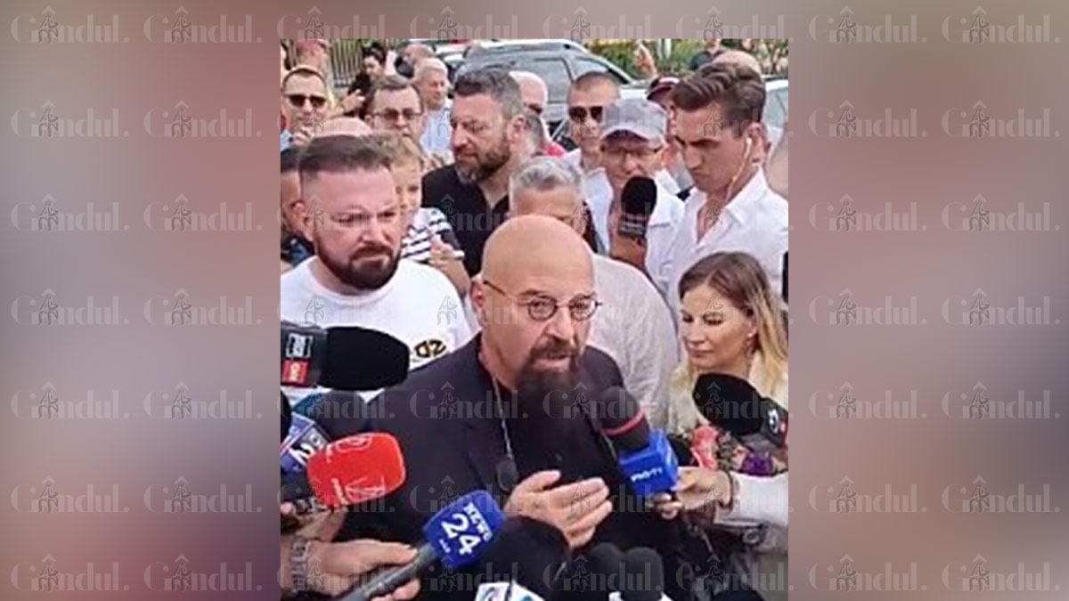 VIDEO. Cristian Popescu Piedone a ieșit din închisoare. A fost întâmpinat de zeci de persoane. „Îmi pierdusem orice speranță”