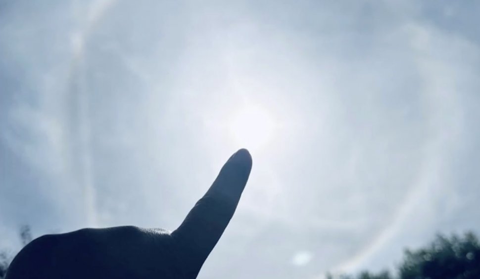 VIDEO. Fenomen spectaculos pe cerul României. Este cunoscut popular ca „Fata morgana”