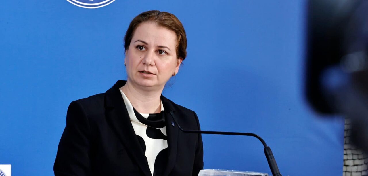 Ministrul Educației, Ligia Deca, vrea ORAR decalat pentru elevii din Capitală