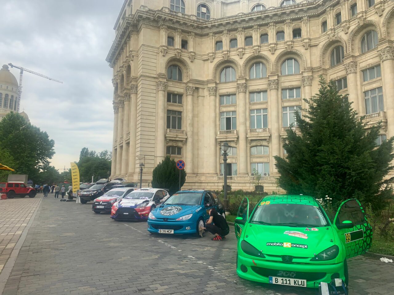 De ziua copilului, cu mașinile de raliuri la Palatul Parlamentului!