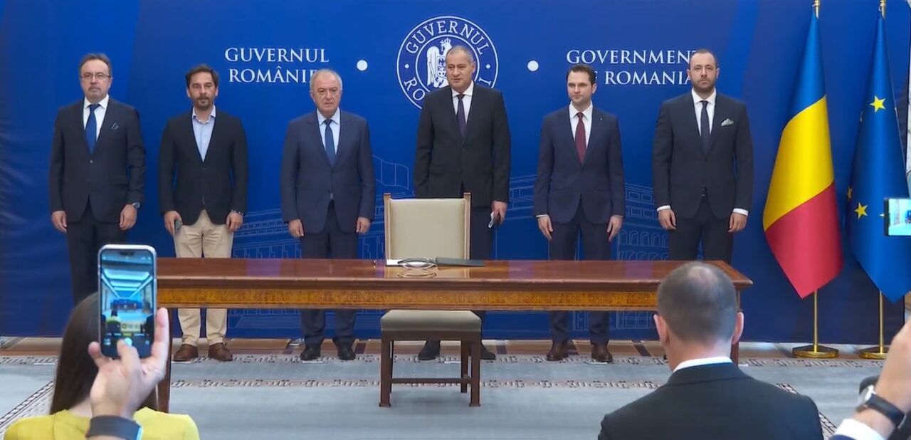 VIDEO | Ordinul de începere a lucrărilor la conducta Tuzla – Podișor, semnat în prima ceremonie a Cabinetului Ciucă