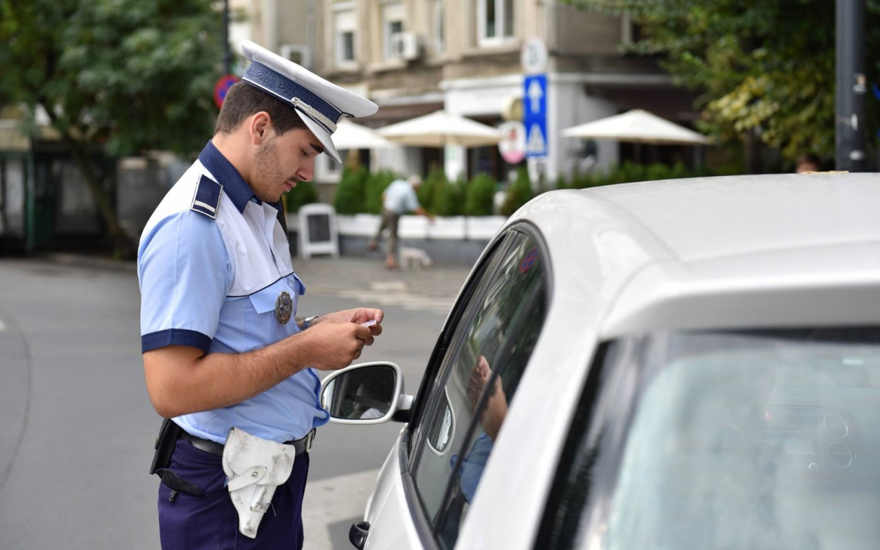 AMENDĂ de 4.500 pentru șoferii care nu au asta la ei când sunt opriți. Puțini știu cât de mult trebuie să plătească