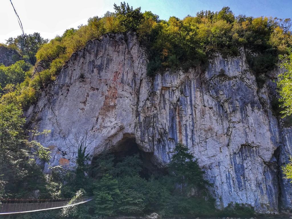 Locul superb din România pe care nu îl știu mulți. Are dimensiuni impresionante