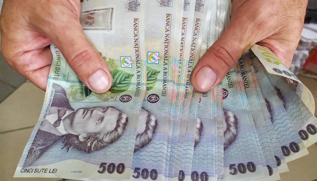 Se întâmplă în România! Locurile de muncă pentru care nu ai nevoie decât de 8 CLASE. Salariile sunt la nivelul celor ale inginerilor