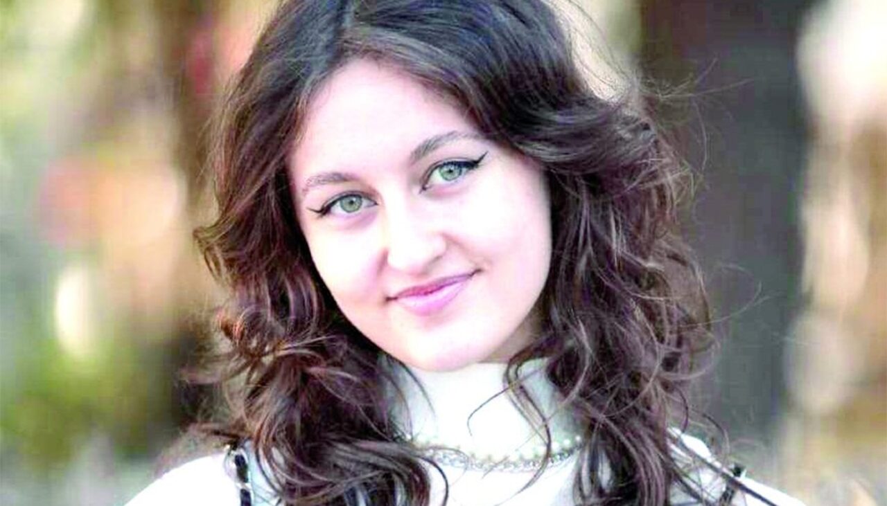 Timp de 4 ani, Daniela a făcut zilnic NAVETA din satul Polocin în Bârlad, la liceu. Ireal ce notă a luat la Bacalaureat