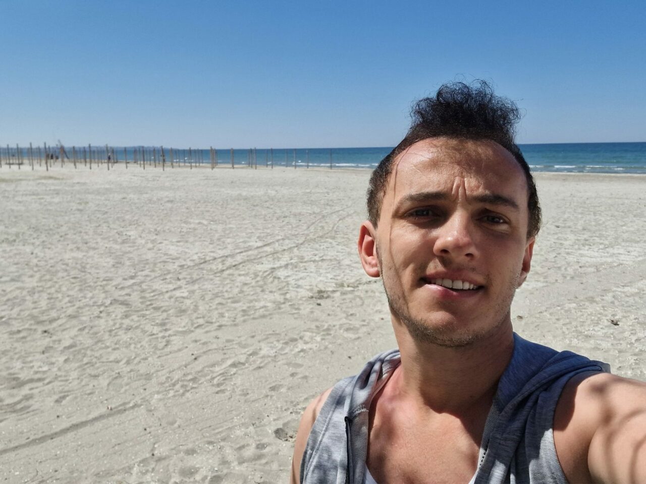Mihai Trăistariu este DEVASTAT. „Au venit 20 cu un microbuz dintr-un sat din Suceava”. Artistul, nevoit să sune la Poliție