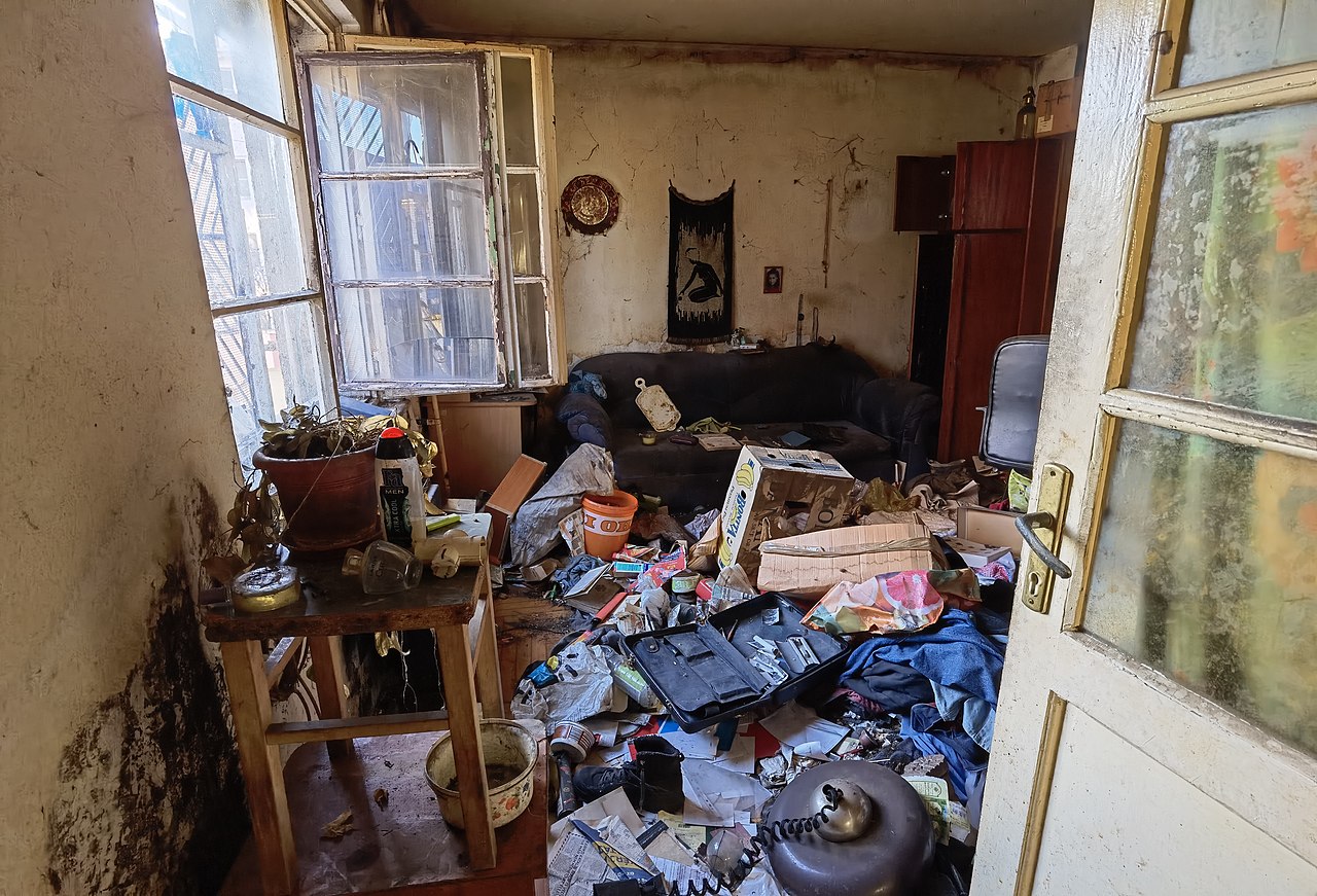 Tu știai că AICI sunt mai multe BACTERII decât în vasul de toaletă? Pericolul la care se expun românii în mod inconștient