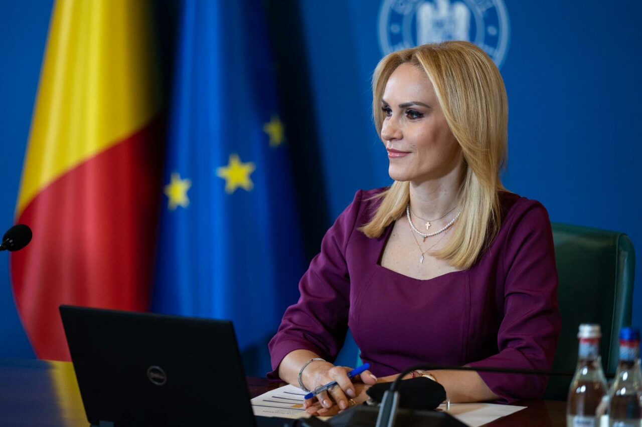 Gabriela Firea, despre programele de creditare Family Start și Student Invest: ”Credite avantajoase, garantate de stat”