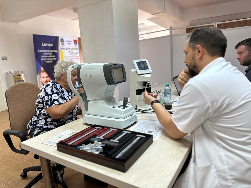 351 de perechi de ochelari prescrise gratuit în Vidra cu sprijinul Consiliului Județean Ilfov (P)