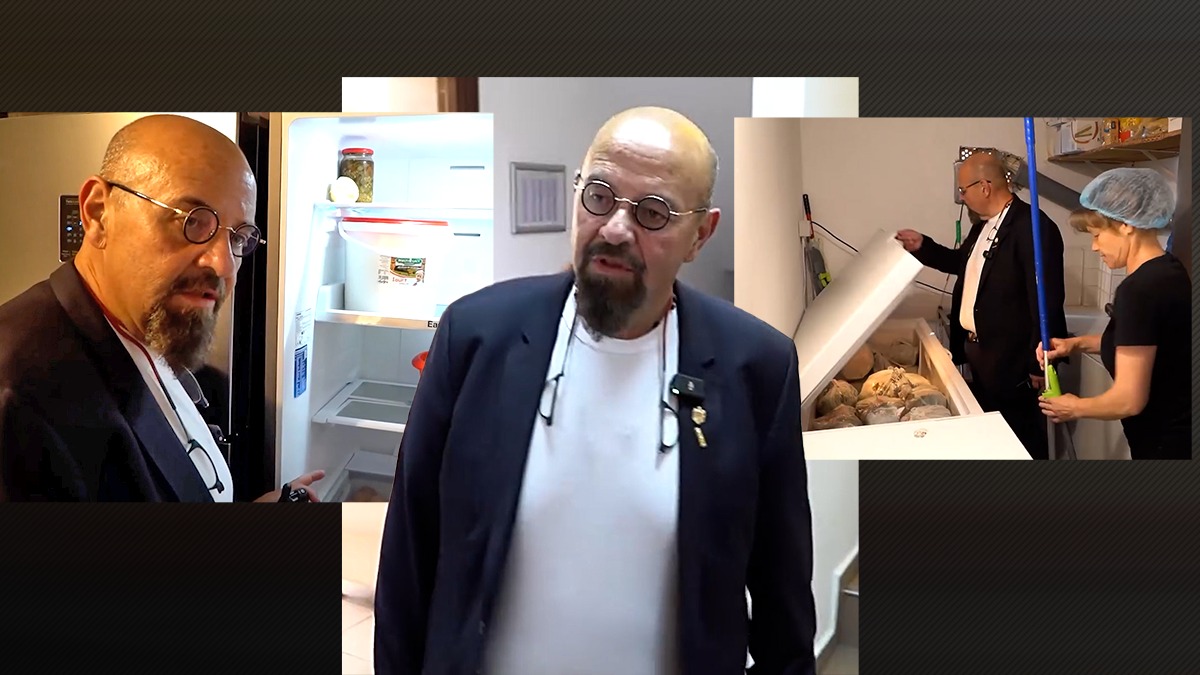 VIDEO | Centrul FILIA, critici la adresa primarului Piedone după ce acesta a abordat ”nepotrivit” o fată de 15 ani, însărcinată: ”Ce faci, păpușă?”