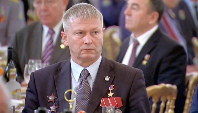 60.000 $ cash, hărți militare și o beție cruntă. Omul dorit de Putin la comanda Wagner a ”cucerit” un spital: ”Nu a putut spune cum îl cheamă!”