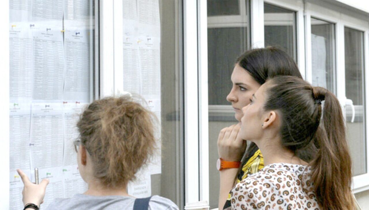 Primul hop după afișarea rezultatelor, privind ADMITEREA în liceu 2025. Mii de elevi, cu note mari, rămași nerepartizați / Calendarul de toamnă