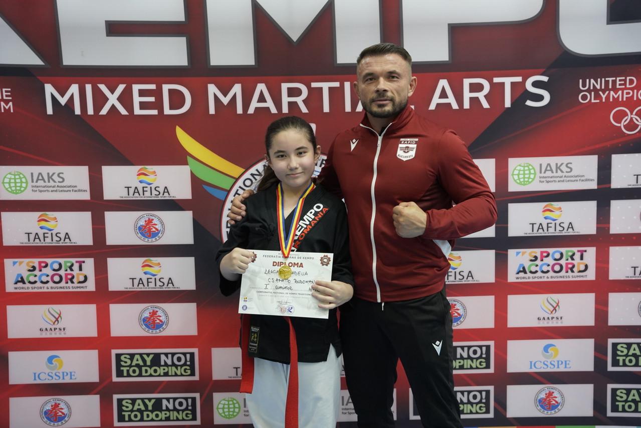 Fiica campionului mondial de la KEMPO face ravagii pe tatami!