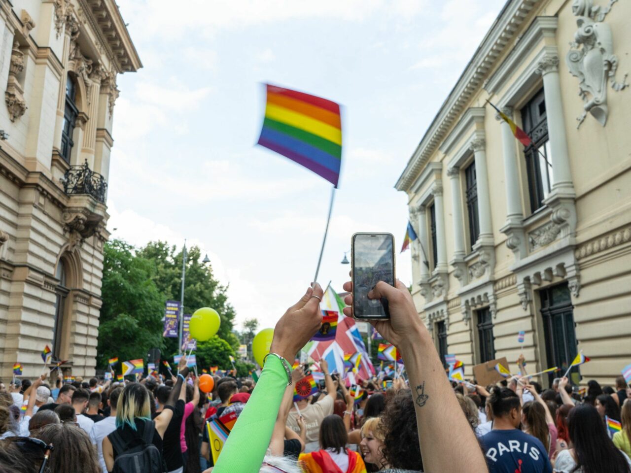Reacția ACCEPT la proiectul MAI privind regimul soților de același sex. „Ritmul în care acest proces se derulează nu răspunde nevoilor comunității”