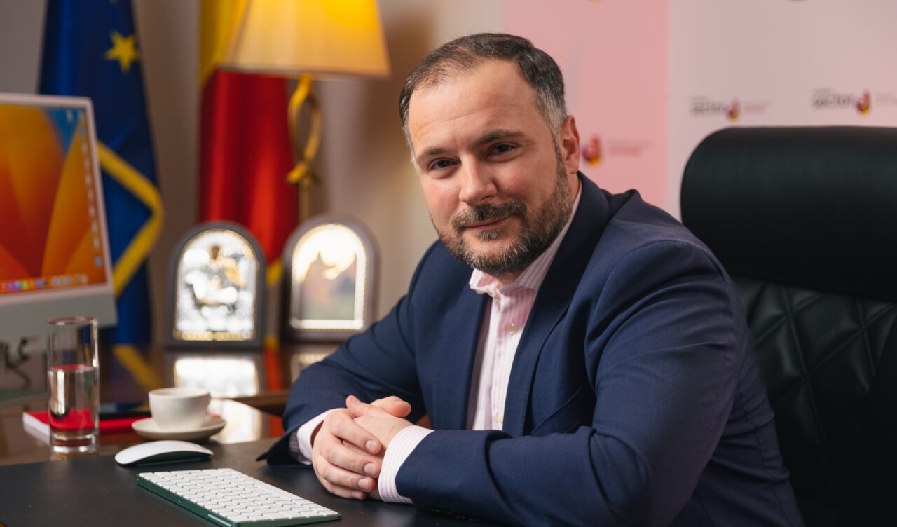 Noul prefect al Capitalei depune jurământul, vineri. Rareș Hopincă a fost consilier general din partea PSD și administrator public al sectorului 5
