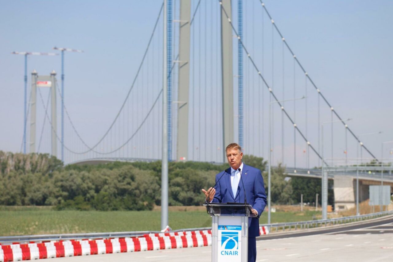 VIDEO | Klaus Iohannis, la inaugurarea Podului de la Brăila: „Infrastructura de transport trebuie să rămână prioritatea zero a oricărui Guvern”