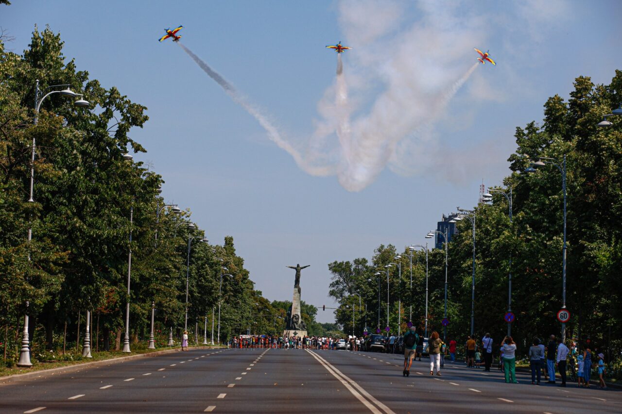 Ziua AVIAȚIEI Române şi a Forţelor Aeriene va fi celebrată sâmbătă, la Monumentul Eroilor Aerului din Piaţa Aviatorilor