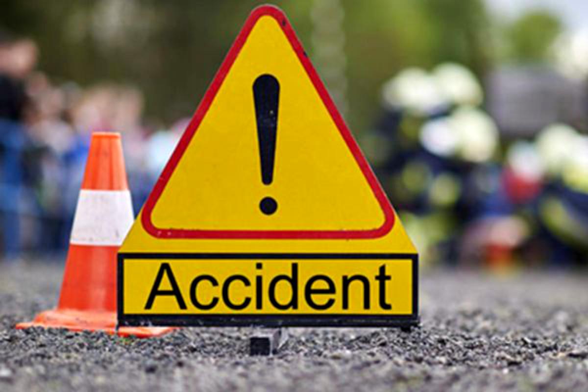 Accident mortal în Dâmbovița. Un pieton a fost SPULBERAT de un autoturism. Șoferul ar fi pierdut controlul într-o depășire