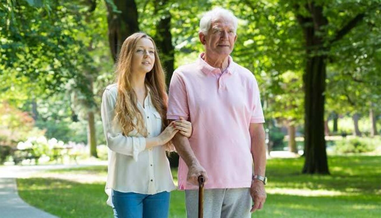 Viața bate filmul! Ce i-a făcut o BADANTĂ româncă, pensionarului italian de 86 de ani, care o angajase să aibă grijă de el