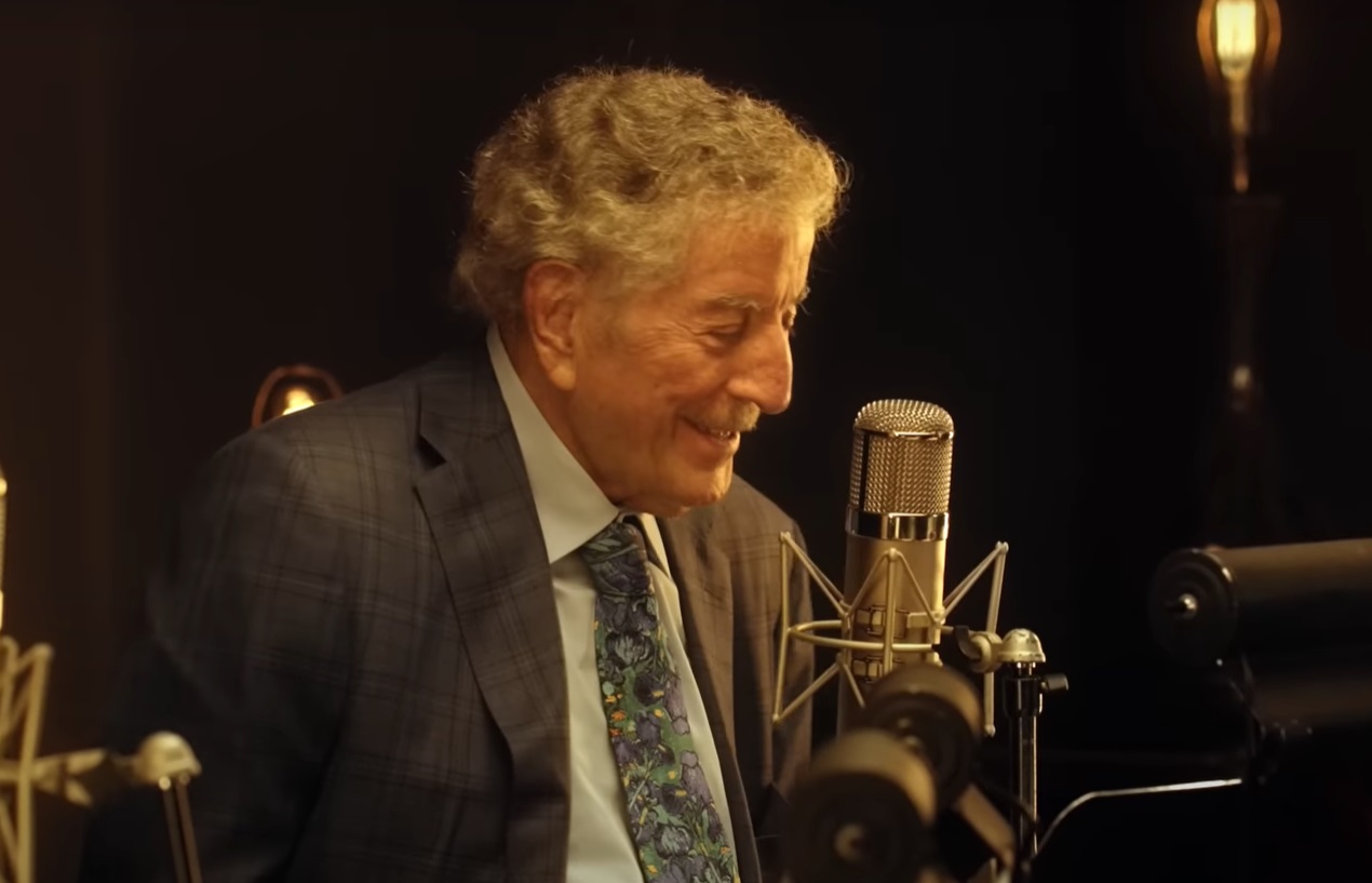 Cântărețul american Tony Bennet a murit la vârsta de 96 de ani, după o CARIERĂ impresionantă