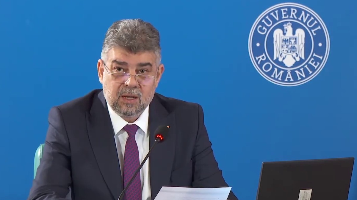 VIDEO | Marcel Ciolacu își asumă răspunderea în Parlament pe reforma fiscal-bugetară, cu mandatul pe masă