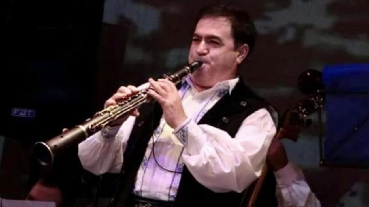 DOLIU în lumea artiștilor de muzică populară. Taragotistul Banatului, Petrică Vița, a murit chiar înainte de a urca pe scenă