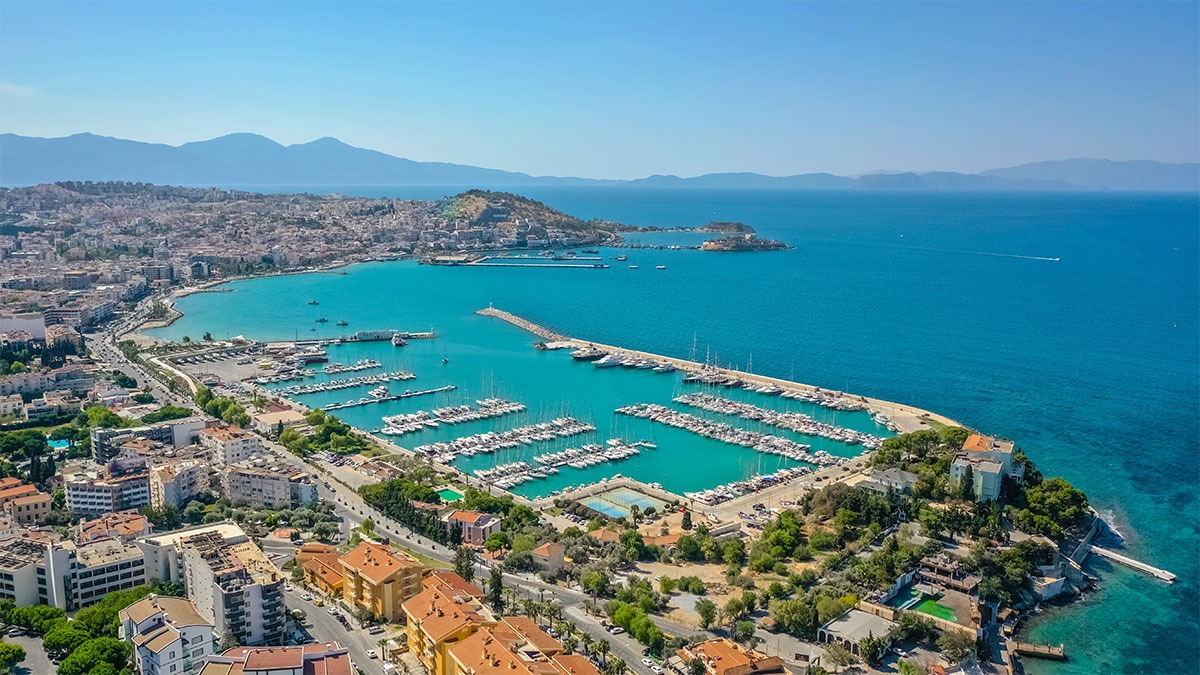 Agenţia de turism Kusadasi și-a pierdut licența. Touroperatorul a fost amendat cu 20.000 de lei
