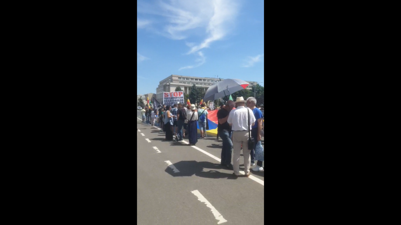 Înaintea paradei Bucharest Pride 2023, în București are loc Marșul Normalității