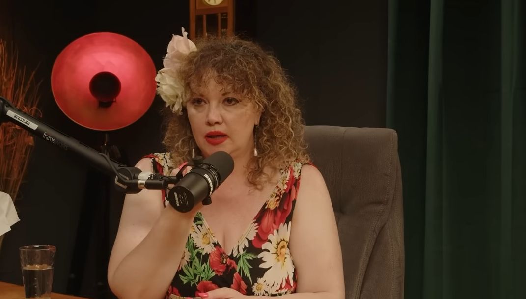 Oana Lis DEZVĂLUIRI despre traumele suferite în copilărie. La 11 ani era servitoarea părinţilor