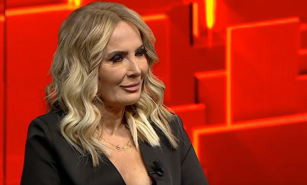VIDEO / Ce amintiri are Daniela Gyorfi de la Festivalul de la Mamaia. ”Am auzit o voce dumnezeiască și… m-am retras”