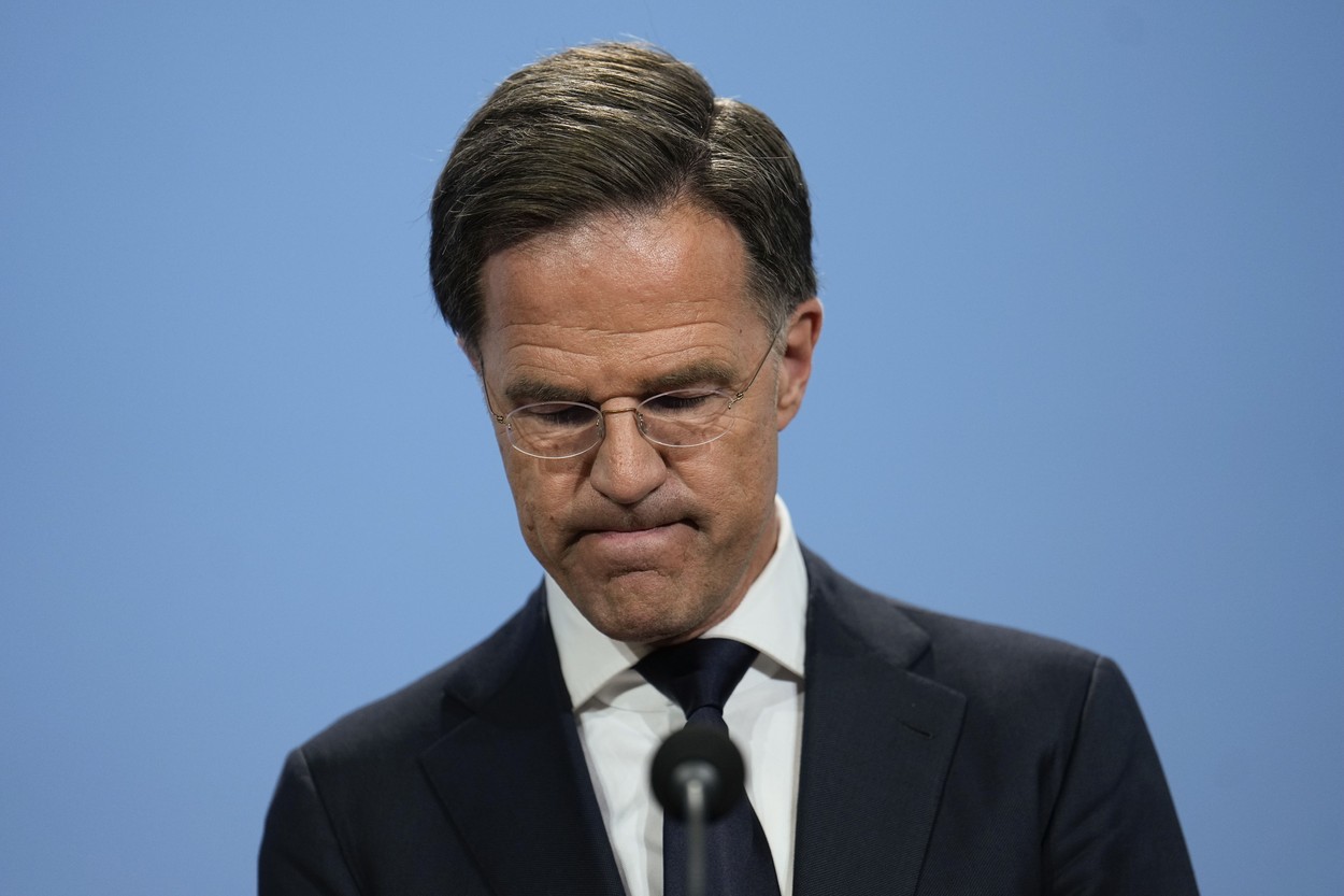 CRIZĂ politică în Olanda. Premierul Mark Rutte și-a anunțat demisia