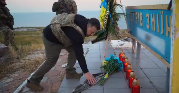 UPDATE | Ziua 500 de război. Zelenski, vizită pe Insula Șerpilor/Erdogan: Ucraina „merită” să adere la NATO / SUA trimit muniții cu dispersie la Kiev
