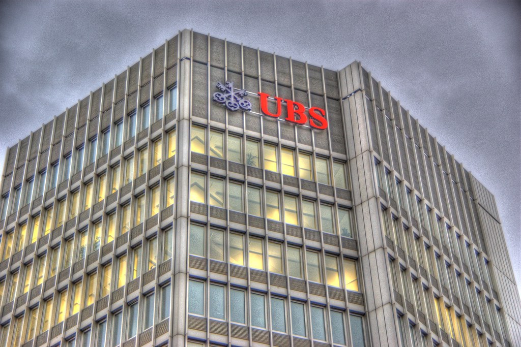 NUCLEARĂ pe Wall Street: gigantul UBS plătește penalități de 1,4 miliarde de dolari pentru fraudă!