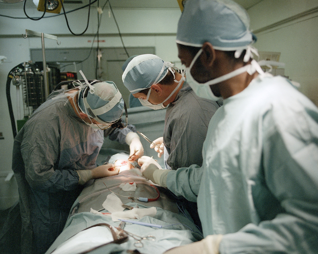 S-a dus în Turcia pentru a-și opera posteriorul, dar a decedat în timpul intervenției. Familia îi acuză pe medici de NEGLIJENȚĂ