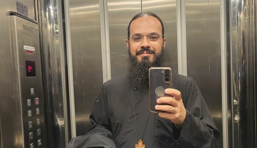 Ce spune un preot despre vinul liturgic. Afirmațiile sale au fost aspru criticate!