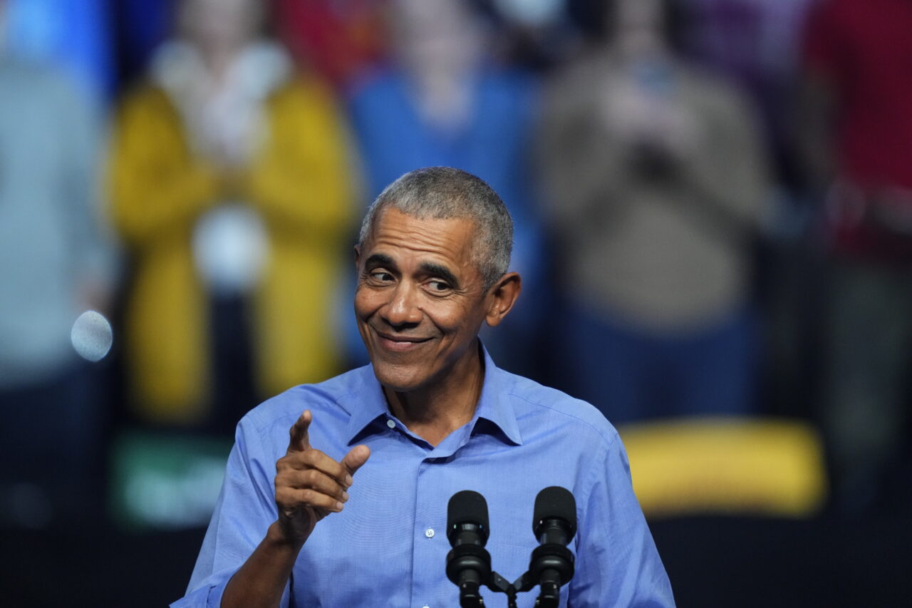 Este Obama GAY? Intrebarea a înregistrat 50M căutări pe Google. Obama către iubita sa: Fac dragoste cu bărbați zilnic, în imaginație