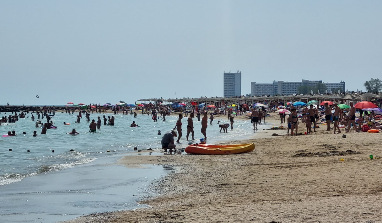 Ce părere au românii despre o posibilă eliminare a VOUCHERELOR de vacanță. Turistă: „Eu zic că ar fi bine să rămână, ajută pe multă lume”