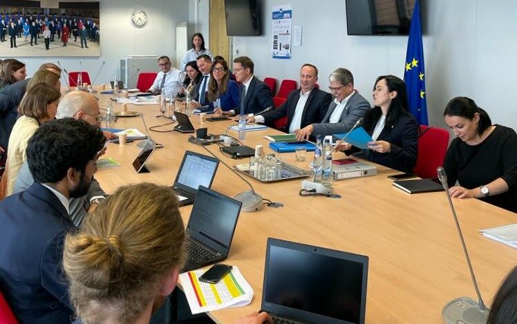 Discuțiile tehnice de la Bruxelles nu au încheiat negocierile pe reformele Guvernului. Marcel Ciolacu discută, vineri, cu șefa Comisiei Europene