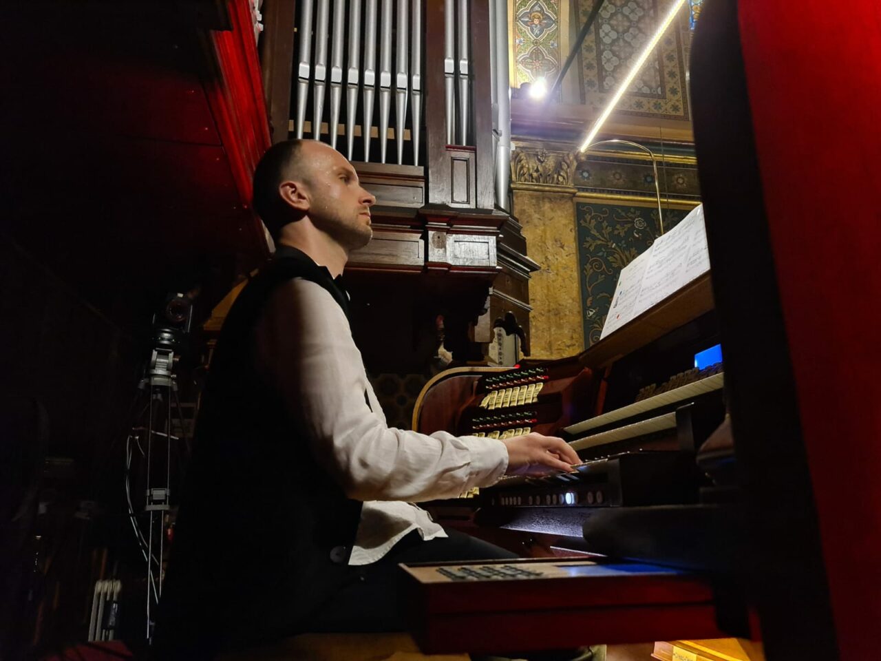 Bohemian Rhapsody, interpretată pe una dintre cele mai cunoscute orgi din țară de Eduard Antal, pe 26 august, la Biserica Neagră din Brașov