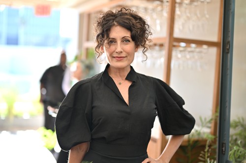 Lisa Edelstein dezvăluie că a primit 97 de cenți ca drepturi de autor pentru două episoade din ”Girlfriends’ Guide to Divorce” în care a jucat